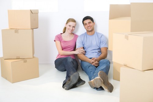 Man and van team preparing a safe moving job