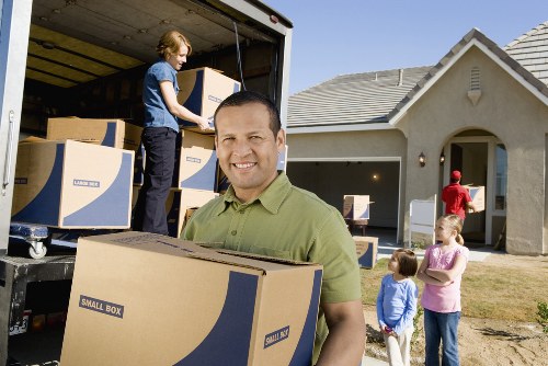 Governing law and legal terms for a UK moving company